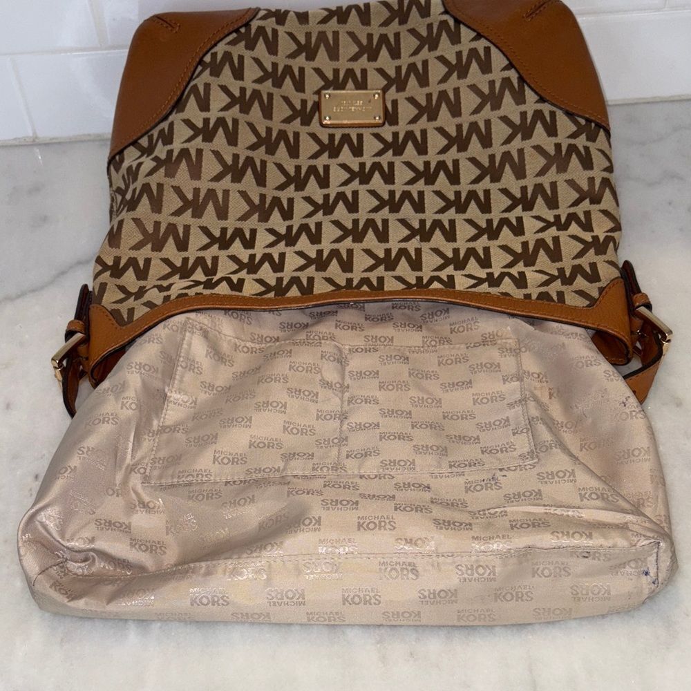 Michael Kors Bag Purse Handbag Millbrook Signature Jacquard Large Shoulder Hobo - Picture 12 of 16